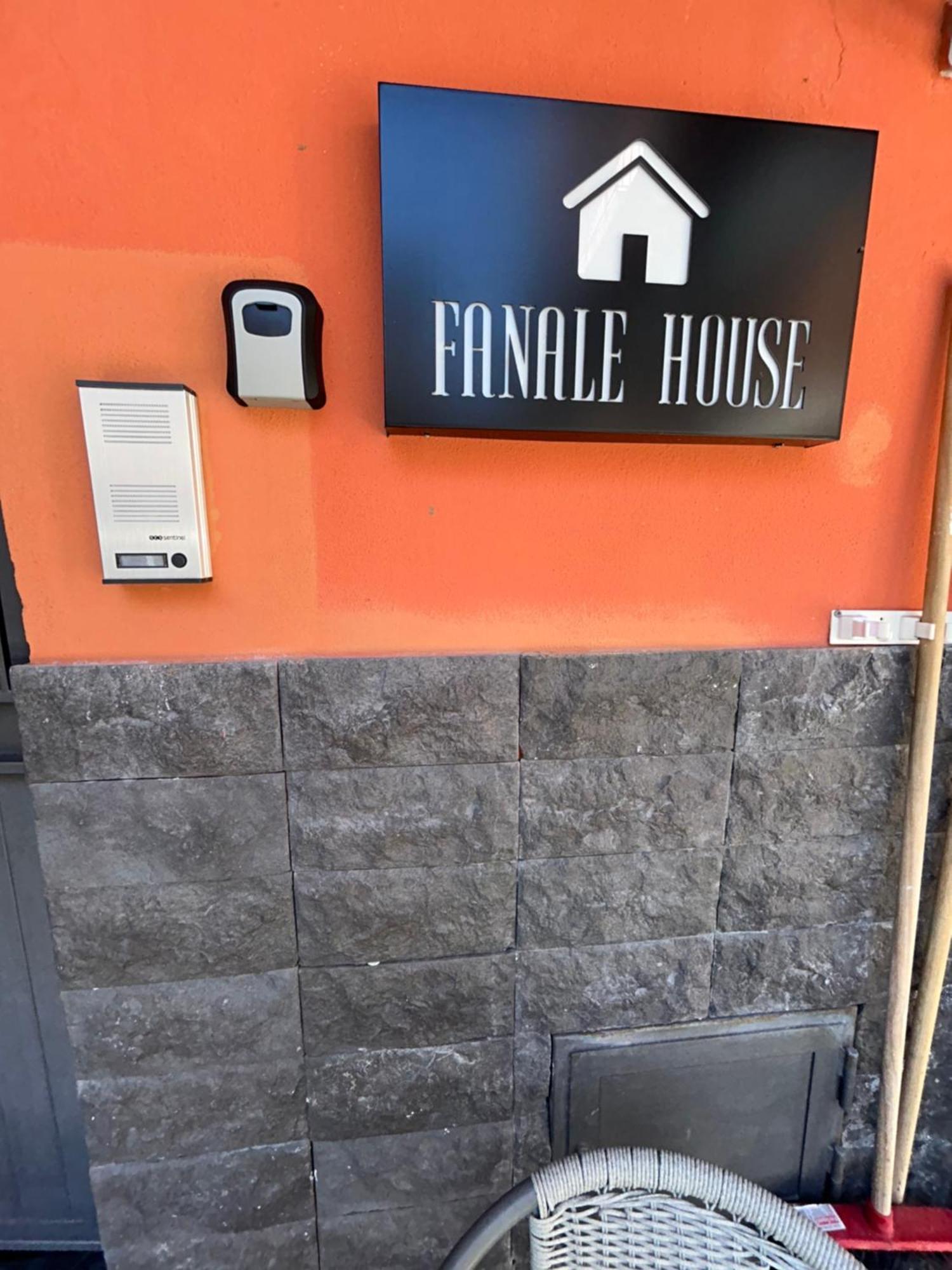 Apartmán Fanale House CTA Exteriér fotografie